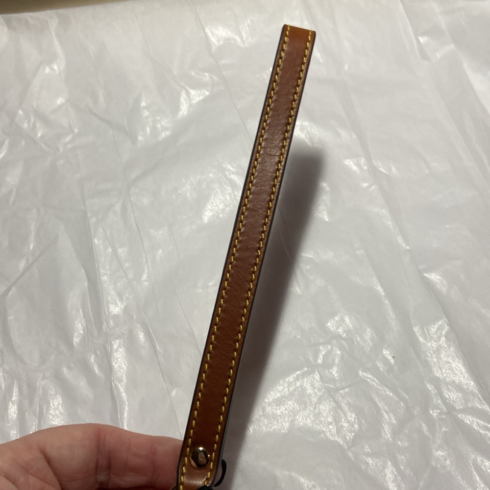 NWOT Dooney & Burke leather wristlet strap - Picture 6 of 10